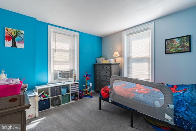 127 S 5TH ST, Perkasie, PA 18944