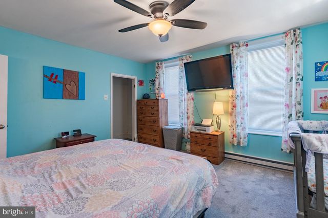127 S 5TH ST, Perkasie, PA 18944