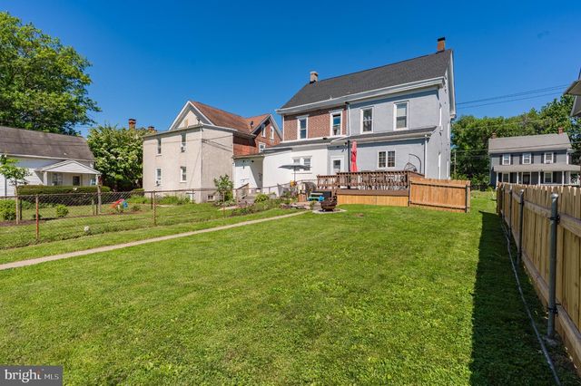 127 S 5TH ST, Perkasie, PA 18944