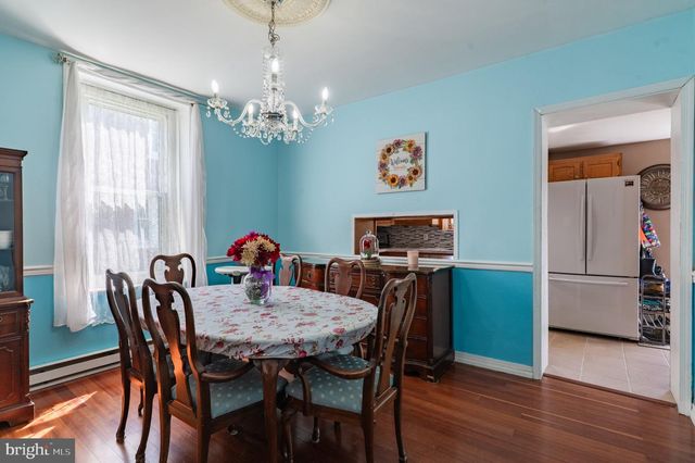127 S 5TH ST, Perkasie, PA 18944