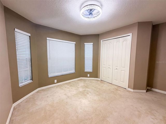 6941 CROWN LAKE DRIVE, Gibsonton, FL 33534