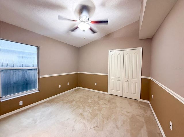 6941 CROWN LAKE DRIVE, Gibsonton, FL 33534