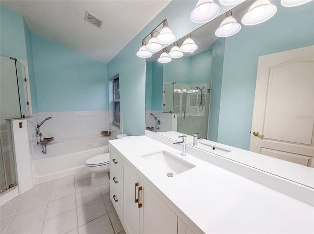 6941 CROWN LAKE DRIVE, Gibsonton, FL 33534