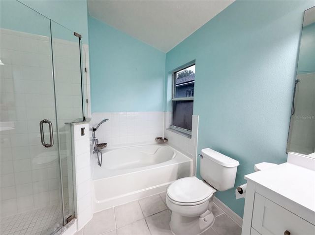 6941 CROWN LAKE DRIVE, Gibsonton, FL 33534