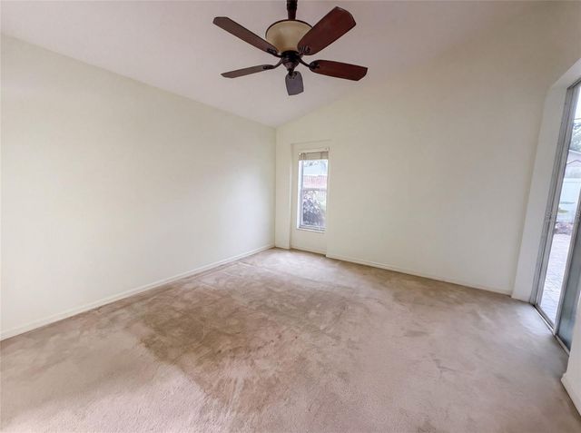 6941 CROWN LAKE DRIVE, Gibsonton, FL 33534
