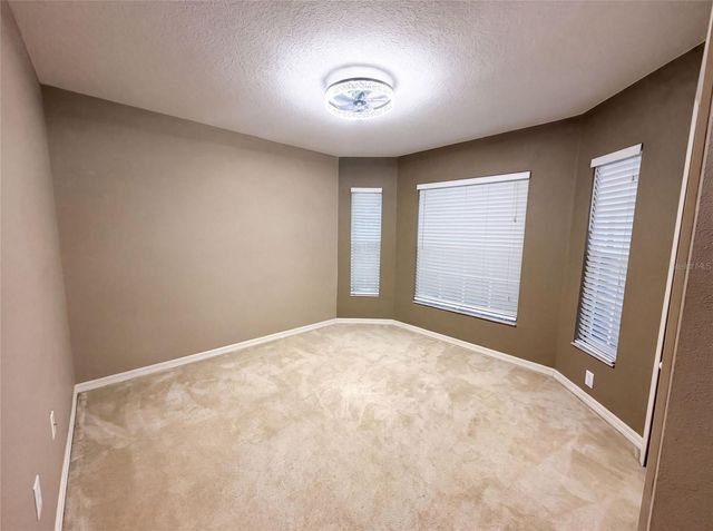 6941 CROWN LAKE DRIVE, Gibsonton, FL 33534