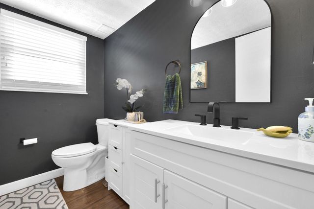 5223 Dexter Falls Road, Columbus, OH 43221