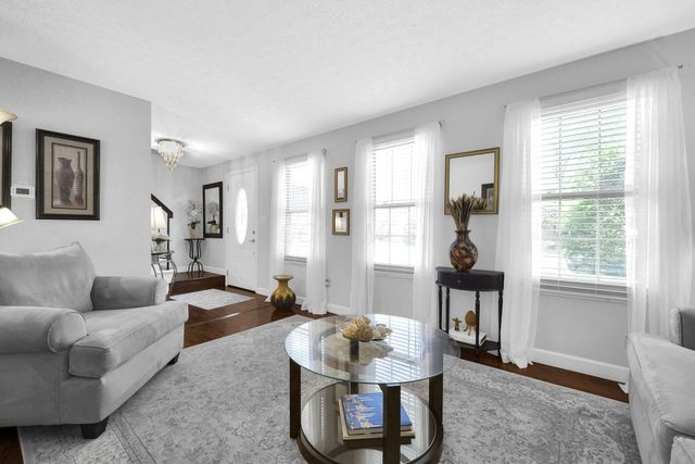 5223 Dexter Falls Road, Columbus, OH 43221