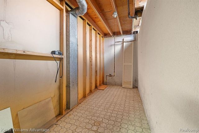 9434 Patton Street, Livonia, MI 48150