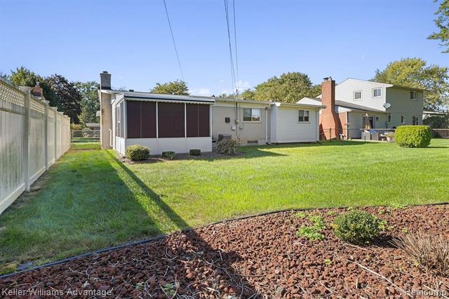 9434 Patton Street, Livonia, MI 48150