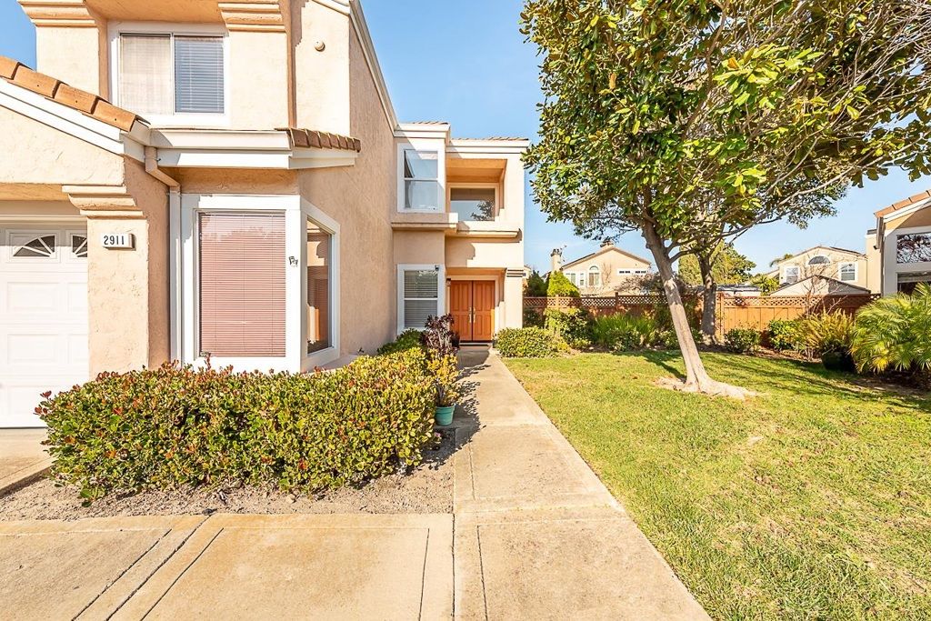 Image 3 of property listing at 2911 2911 Seriana Pl, Union City, CA 94587