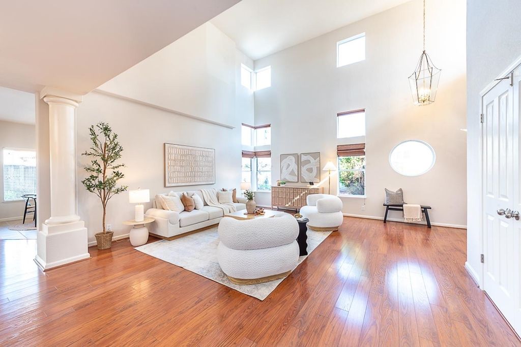 Image 5 of property listing at 2911 2911 Seriana Pl, Union City, CA 94587