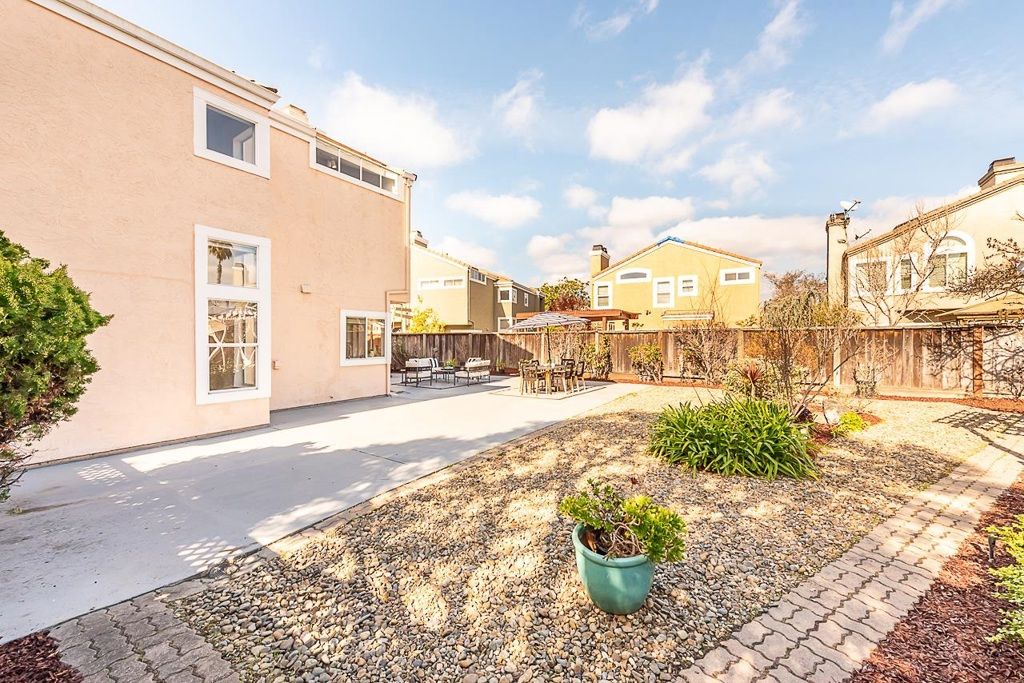 Image 54 of property listing at 2911 2911 Seriana Pl, Union City, CA 94587