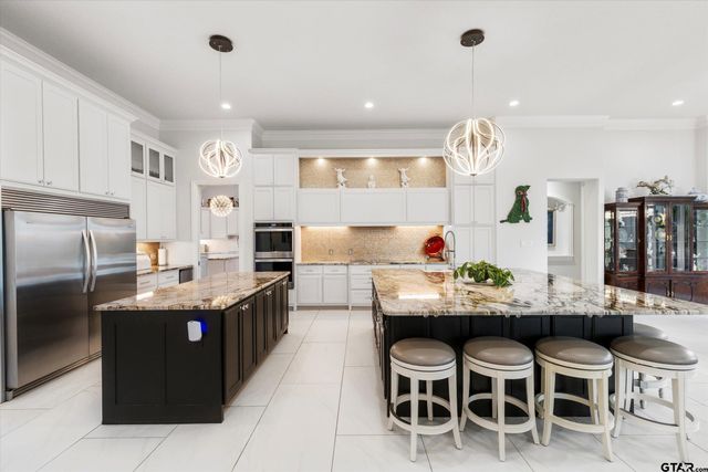 22809 Babes Landing, Lindale, TX 75771