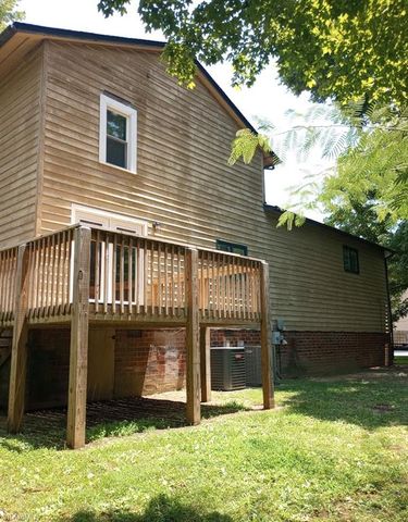 2157 Rivermeade Drive, High Point, NC 27265