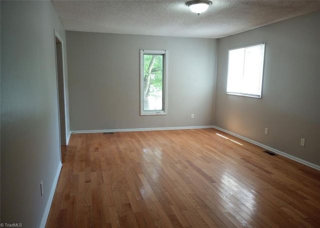 2157 Rivermeade Drive, High Point, NC 27265