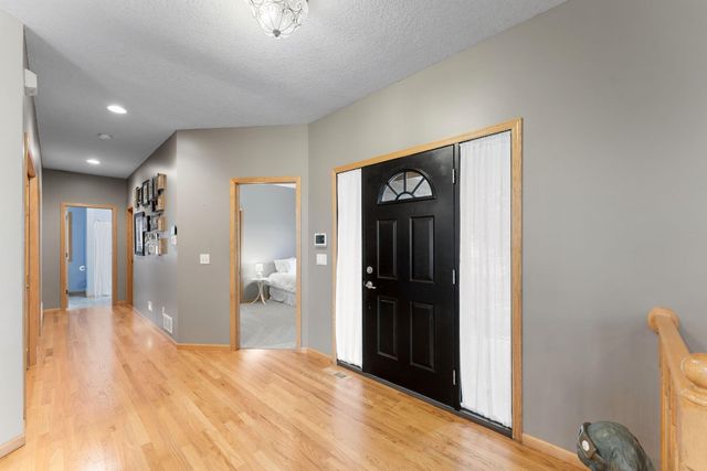 1678 Hunters Trail, Centerville, MN 55038
