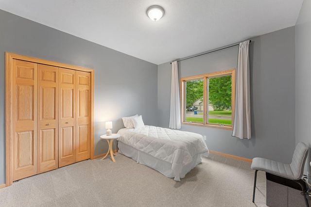 1678 Hunters Trail, Centerville, MN 55038