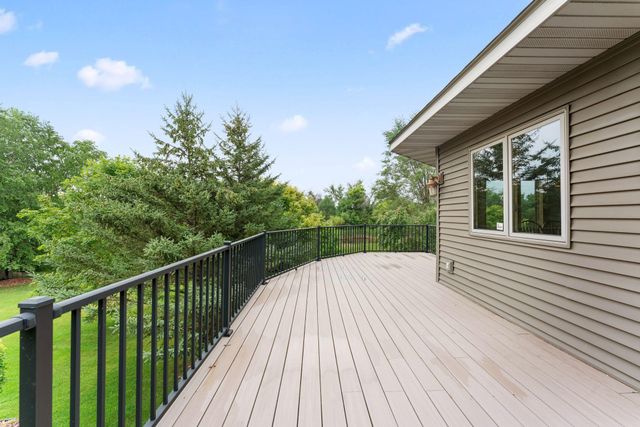 1678 Hunters Trail, Centerville, MN 55038