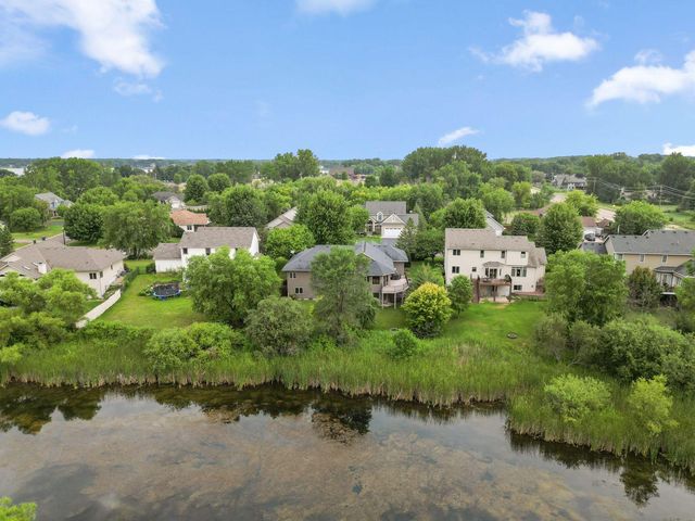 1678 Hunters Trail, Centerville, MN 55038