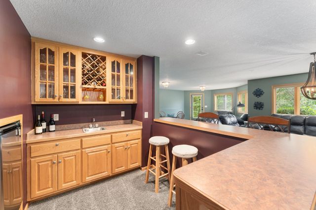 1678 Hunters Trail, Centerville, MN 55038