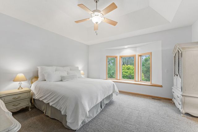 1678 Hunters Trail, Centerville, MN 55038