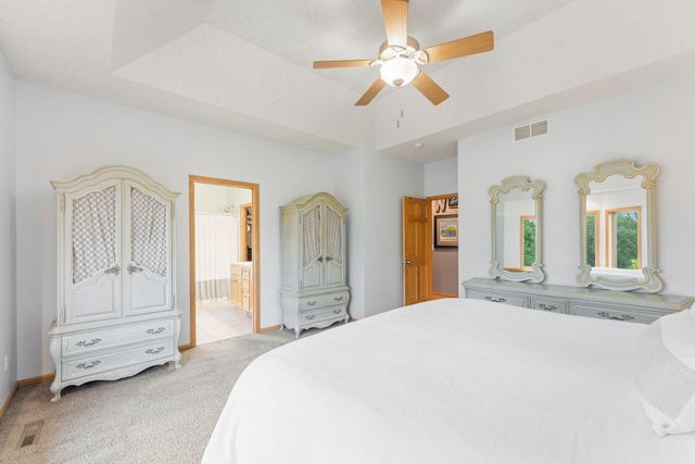 1678 Hunters Trail, Centerville, MN 55038