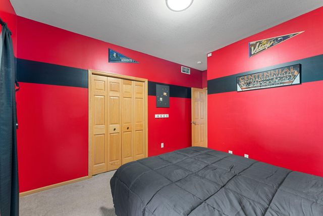 1678 Hunters Trail, Centerville, MN 55038