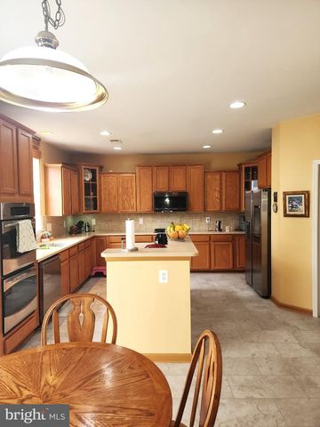 9316 BIRCH CLIFF DR, Fredericksburg, VA 22407