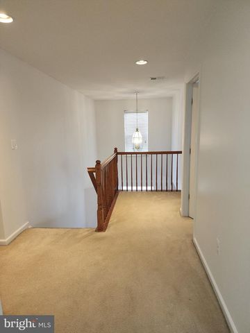 9316 BIRCH CLIFF DR, Fredericksburg, VA 22407