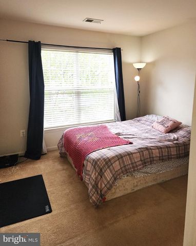 9316 BIRCH CLIFF DR, Fredericksburg, VA 22407