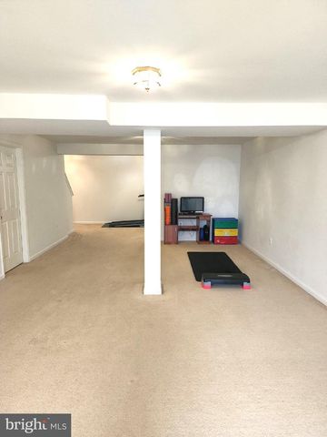 9316 BIRCH CLIFF DR, Fredericksburg, VA 22407