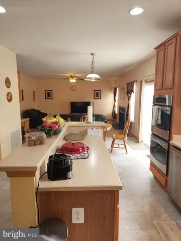9316 BIRCH CLIFF DR, Fredericksburg, VA 22407