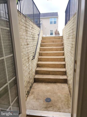 9316 BIRCH CLIFF DR, Fredericksburg, VA 22407