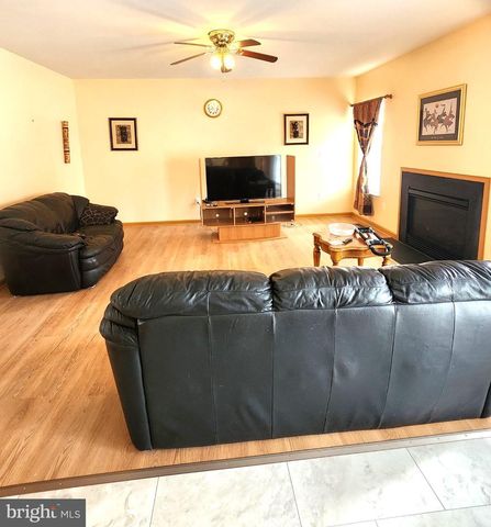 9316 BIRCH CLIFF DR, Fredericksburg, VA 22407
