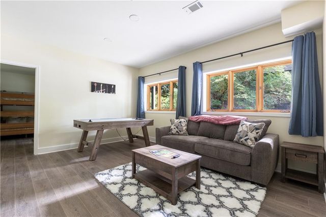 258 Ber Weg, Helen, GA 30545