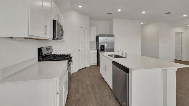 124 FLORA VISTA ST, San Marcos, TX 78666