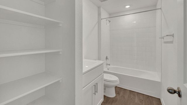 124 FLORA VISTA ST, San Marcos, TX 78666