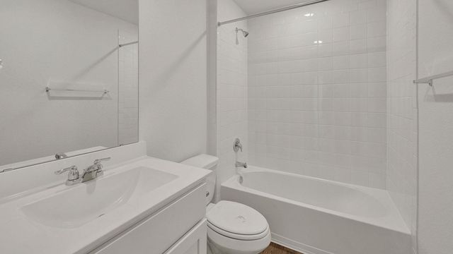 124 FLORA VISTA ST, San Marcos, TX 78666