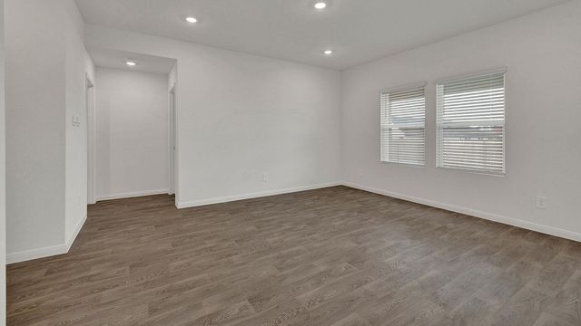 124 FLORA VISTA ST, San Marcos, TX 78666