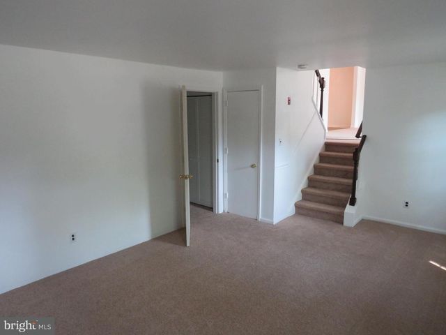 123 QUAIL HOLLOW DR, Dover, DE 19904