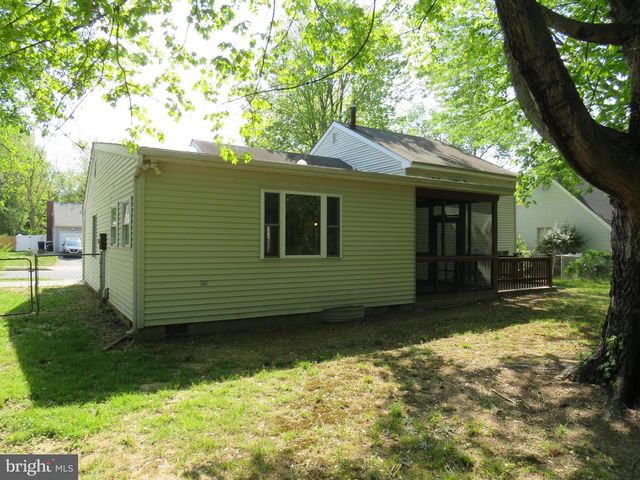 123 QUAIL HOLLOW DR, Dover, DE 19904