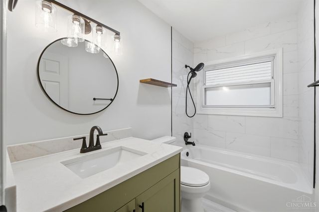 4537 Leslie Avenue, Blue Ash, OH 45242