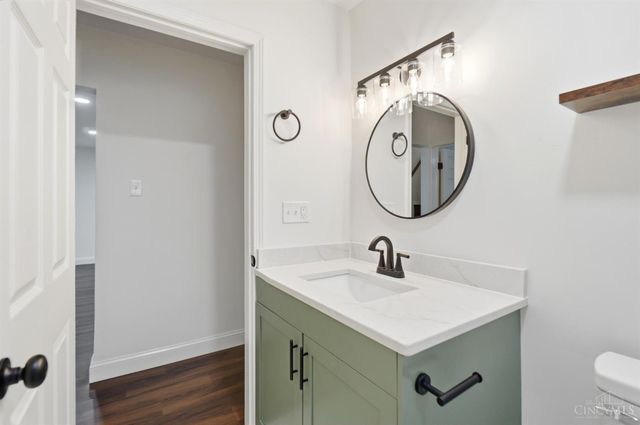 4537 Leslie Avenue, Blue Ash, OH 45242