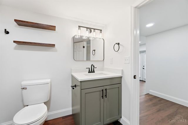 4537 Leslie Avenue, Blue Ash, OH 45242