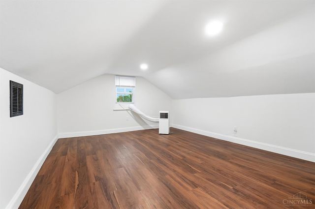 4537 Leslie Avenue, Blue Ash, OH 45242