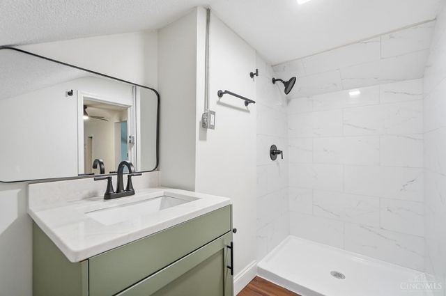 4537 Leslie Avenue, Blue Ash, OH 45242