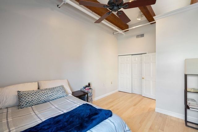15 Sleeper St 407, Boston, MA 02210