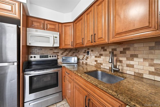 125 N Washington Avenue 58, Hartsdale, NY 10530