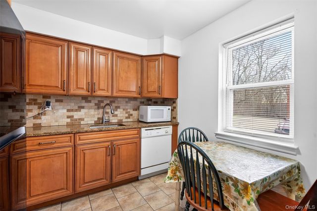 125 N Washington Avenue 58, Hartsdale, NY 10530